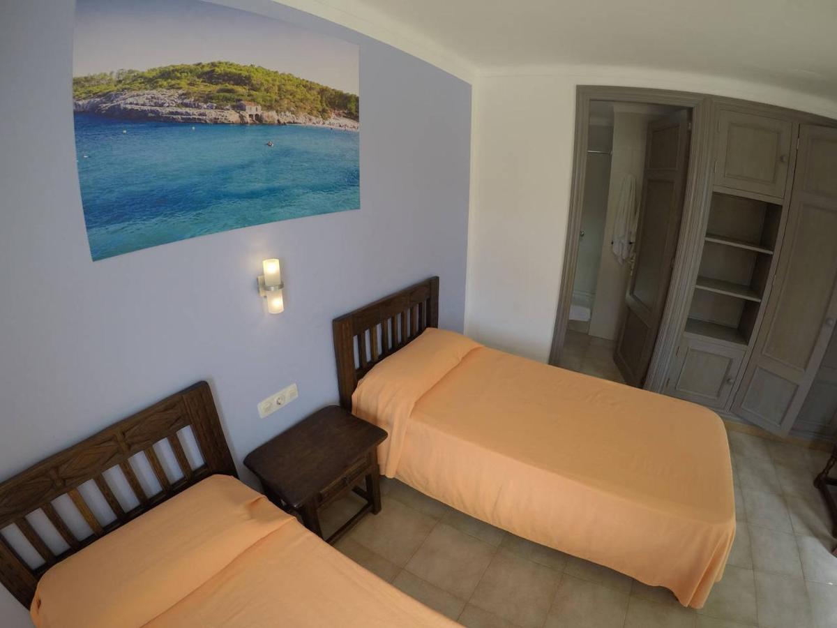 Hostal Playa Santanyí Cameră foto
